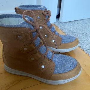 Women’s Sorel Joan Explorer Boot Size 8.5